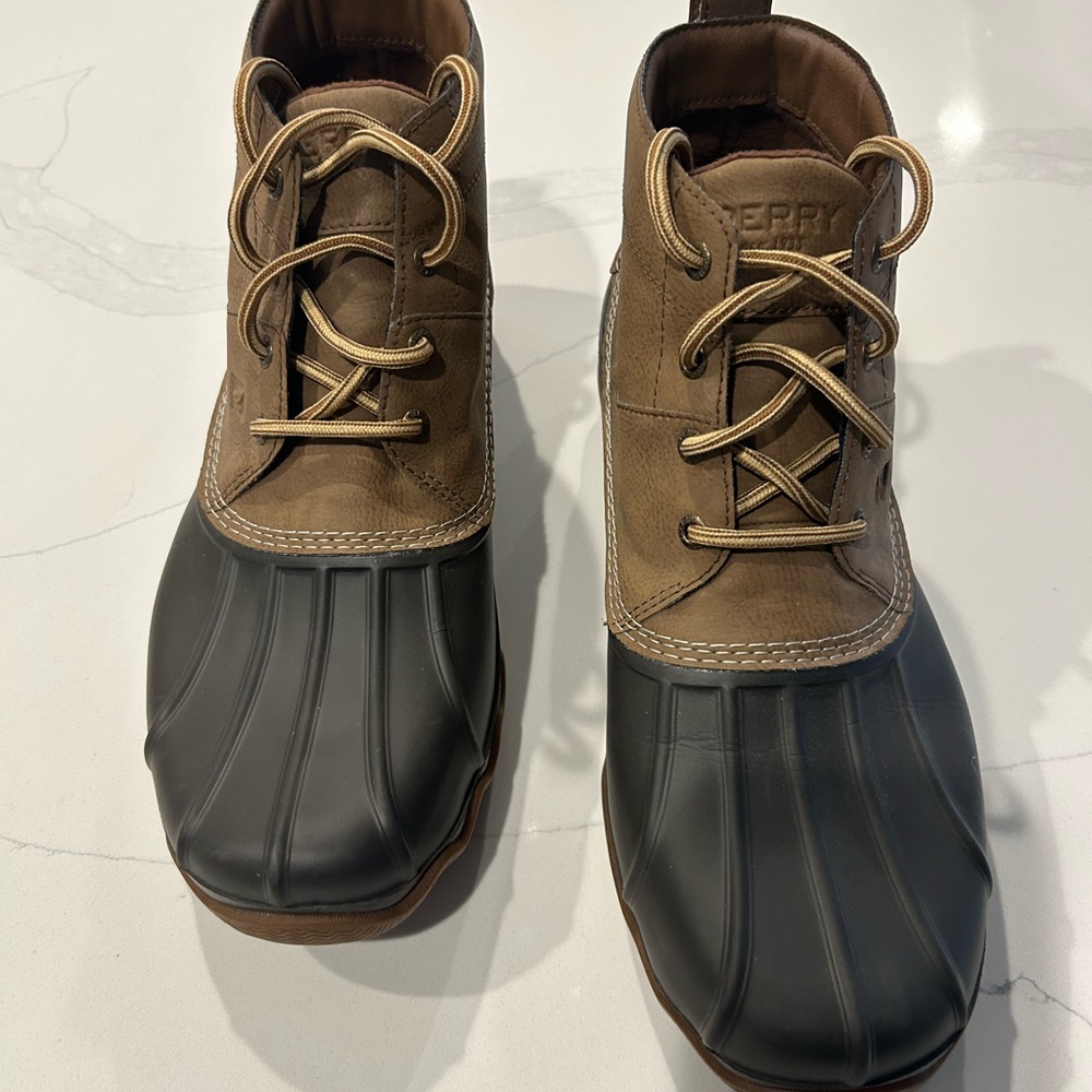 Sperry Men's Tan and black Duck Boots